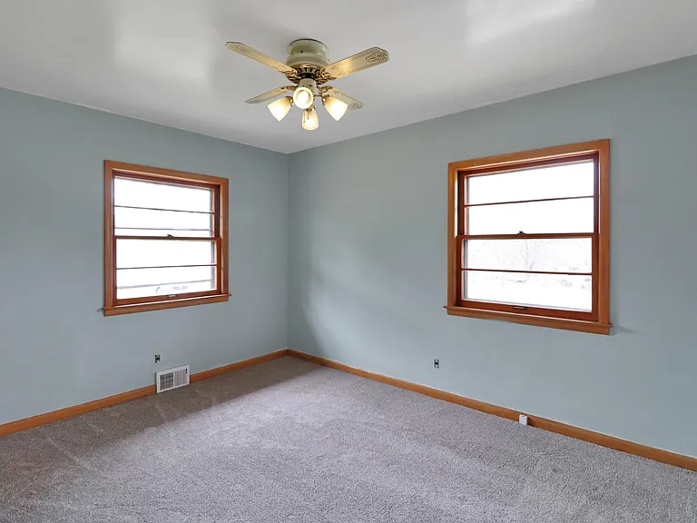 3156 Conlin Dr — Photo 8