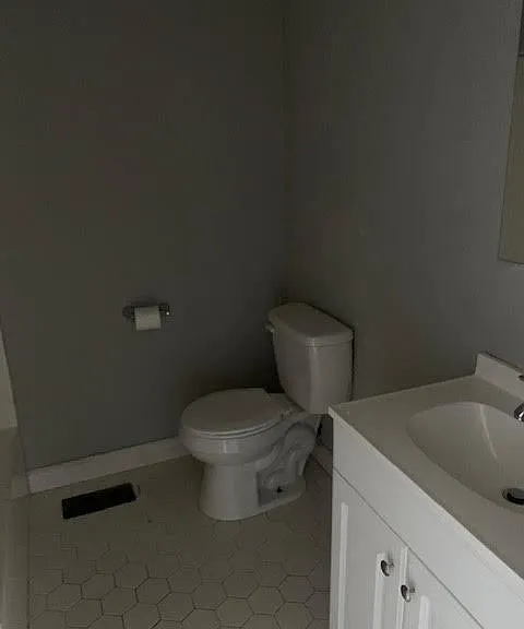 1544 Ashland Dr #C — Photo 11