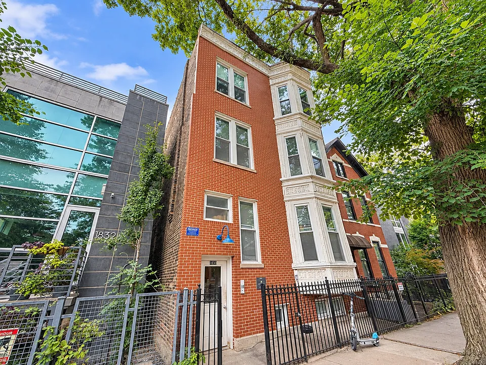 1830 W Superior St #3F