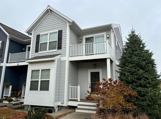 4351 Saint Annes Ave SE, Kentwood, MI