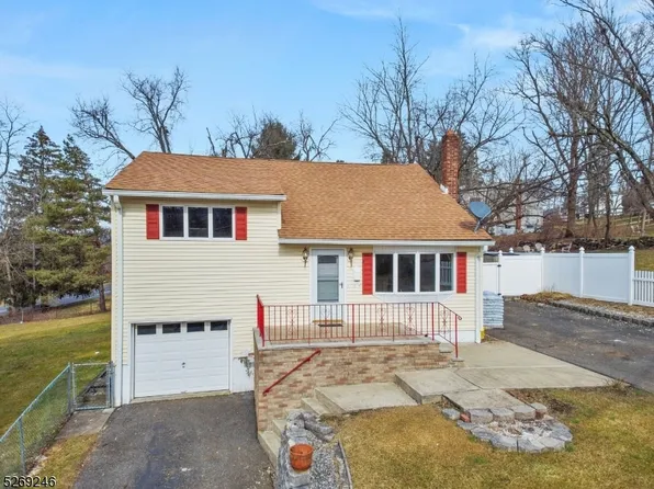 7 Grant Ter, Ogdensburg Boro, NJ 07439