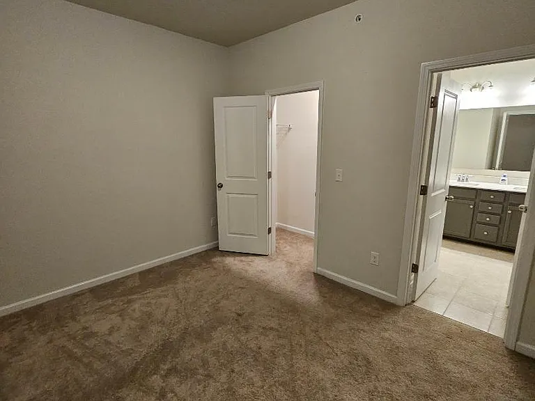 Unit Photo