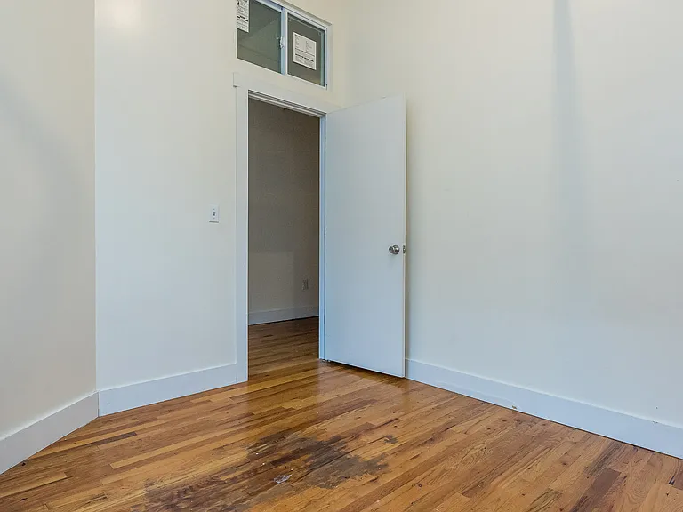 175 Stockholm St #212 — Photo 10
