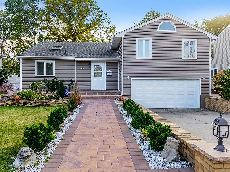 1st image of 83 Brentwood Ln