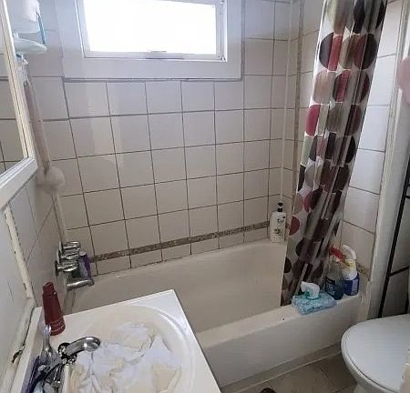 2nd image of 447 Orchard Pl #B
