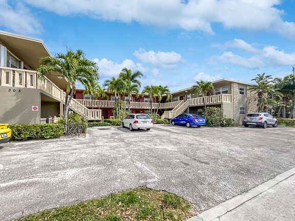 2nd image of 305 E Ocean Avenue #204