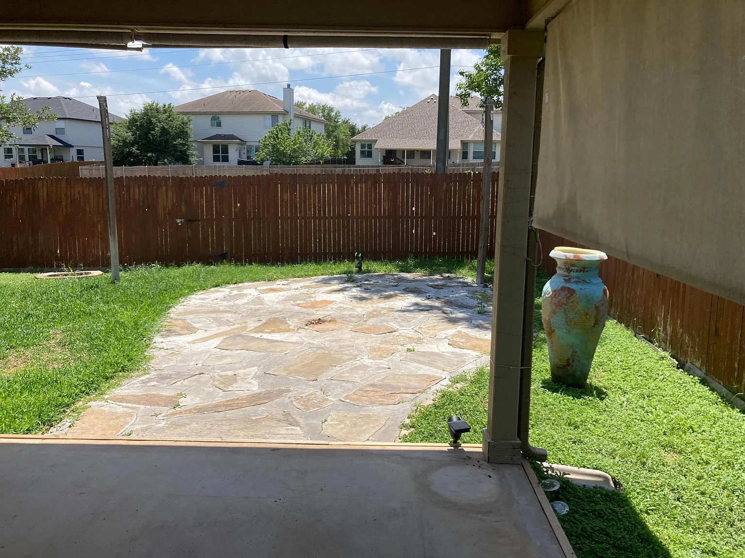 2444 Medina Dr — Photo 3