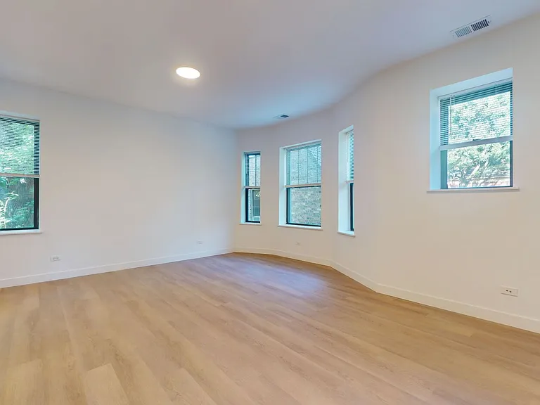 Dining/Living room