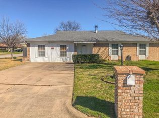 901 Childers Ave, Benbrook, TX 76126