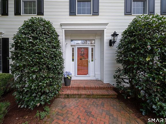4th image of 34 Beekman Place