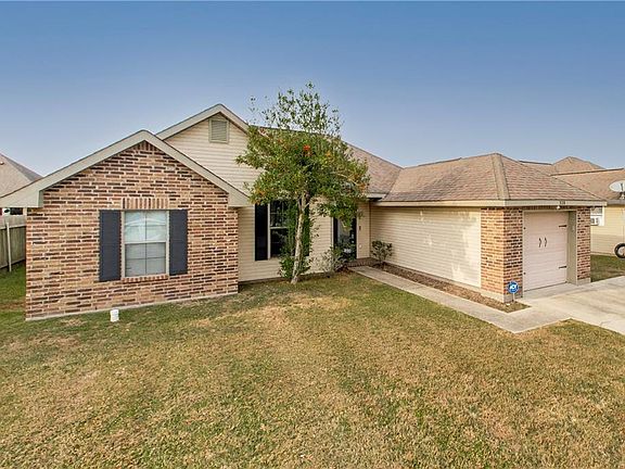 2nd image of 320 Allie Ln