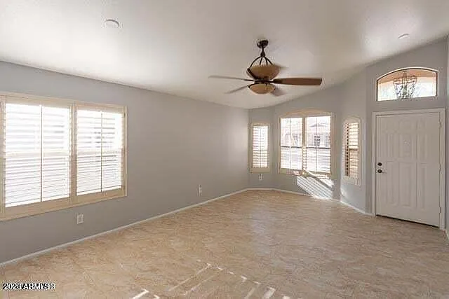 4 bed, 1670 sqft, $2,250 — Photo 2