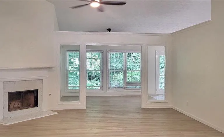 2280 Chelmsford Ct — Photo 8