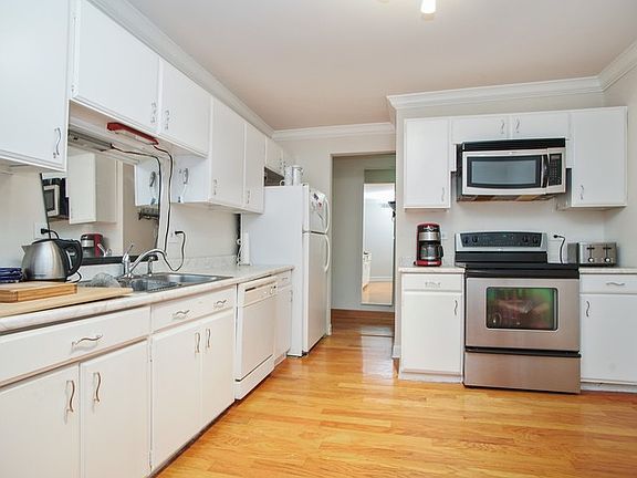 3rd image of 640 Murray Ln Unit 416
