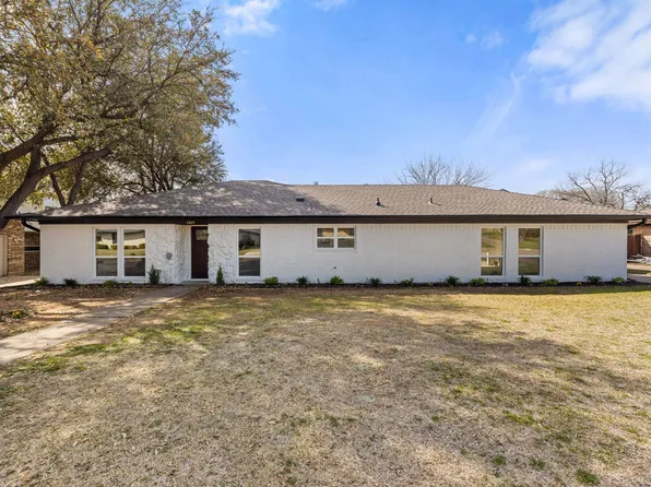 2429 Greenwood Dr, Grand Prairie, TX 75050
