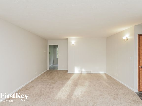 4th image of 19113 S Saint Lawrence Ave