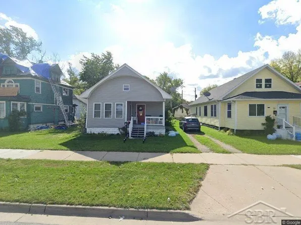 832 E Main St, Benton Harbor, MI 49022