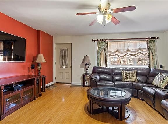 2nd image of 2873 Ely Ave #2