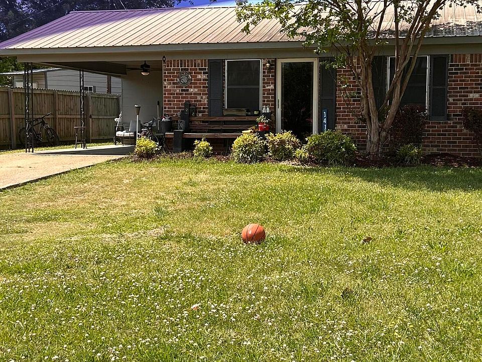 1st image of 141 Rogers Rd