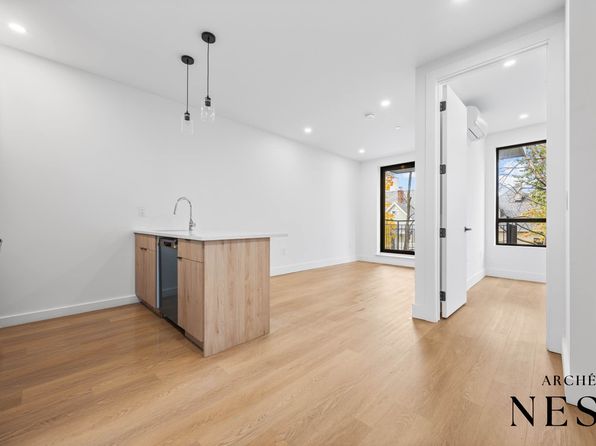 460 E 29th St APT 1F