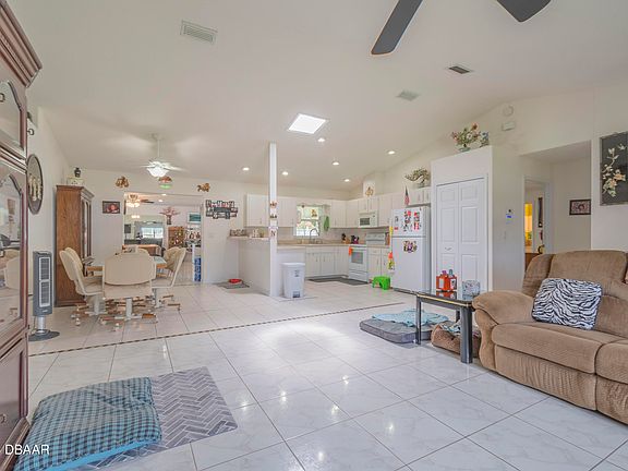 5th image of 2627 Sabal Palm Dr