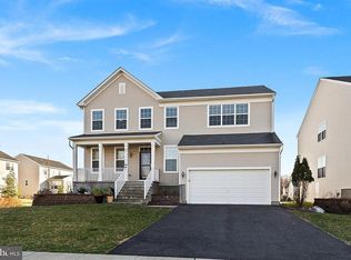 57 Saratoga Ln, Monroe Township, NJ 08831