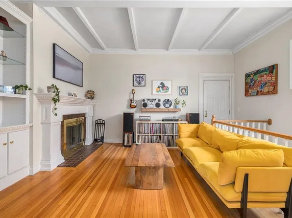 165 Waterman St APT 2, Providence, RI 02906