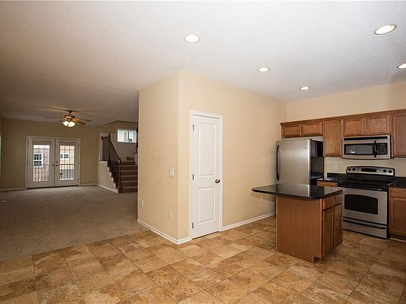 5th image of 9140 Greenspire Dr Unit 117