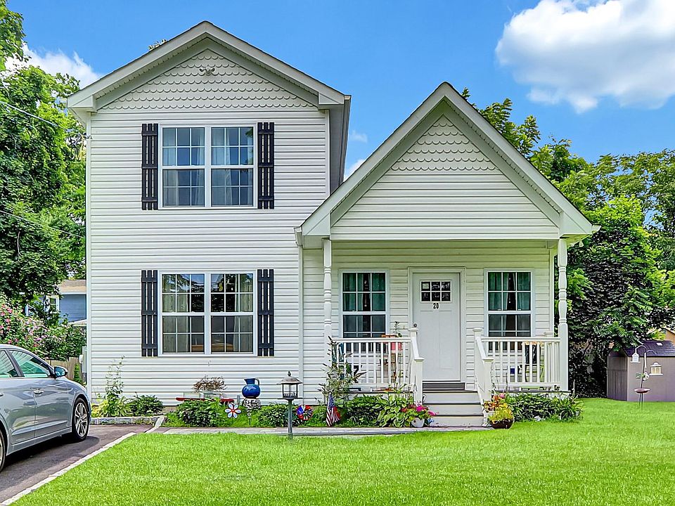 1st image of 20 Eastport Drive