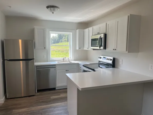 661 Laporte Road, 661 Laporte Rd #5, Morrisville, VT 05661