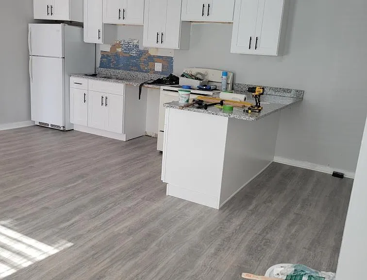 94 Main St #6 — Photo 1