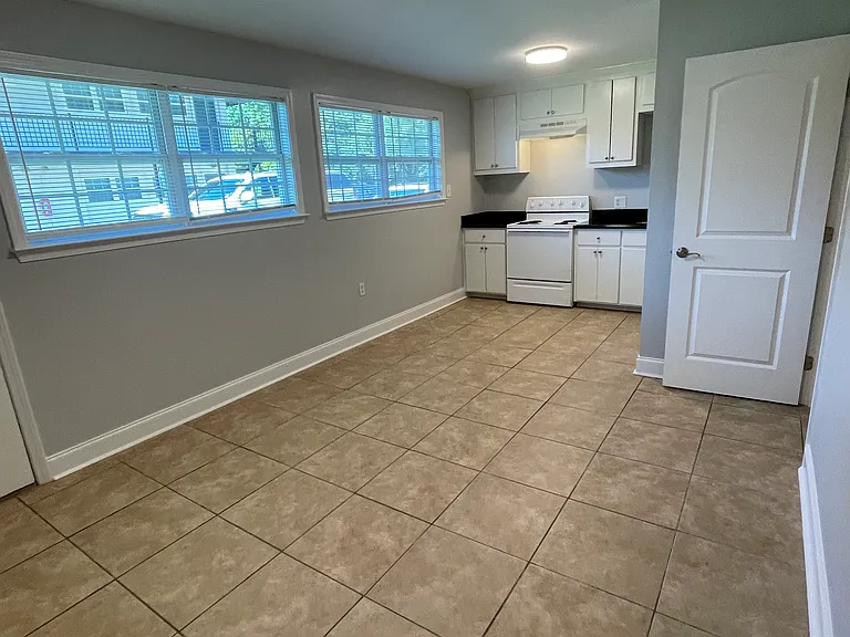 2012 S Ringer Ave #2 — Photo 5