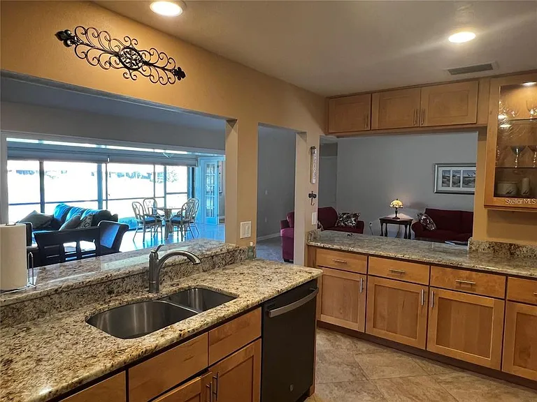 5581 Golf Pointe Dr — Photo 9