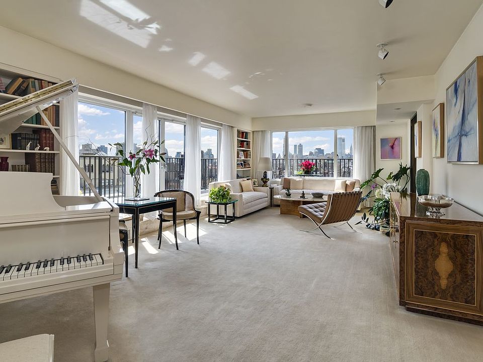 2nd image of 1020 Park Ave #Penthouse Penthouse