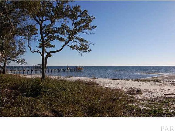 3rd image of 9 Peakes Point Dr