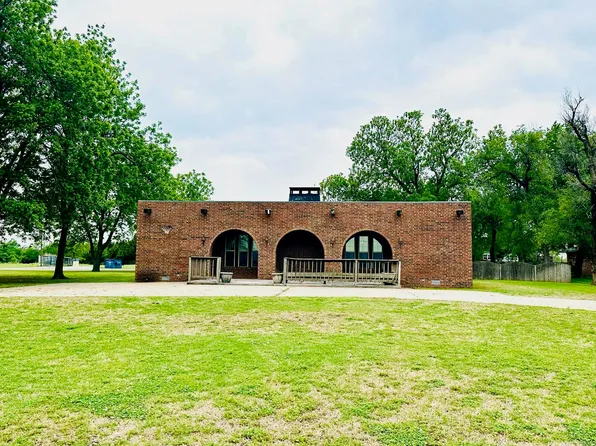 4902 N Washington St, Enid, OK 73701