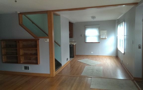 4th image of 10834 Wellington St