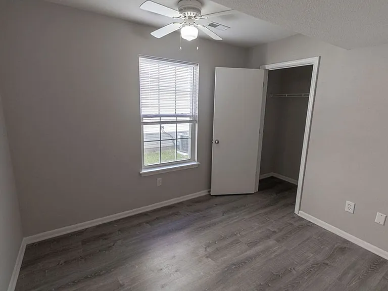 1419 Bodie Dr — Photo 14