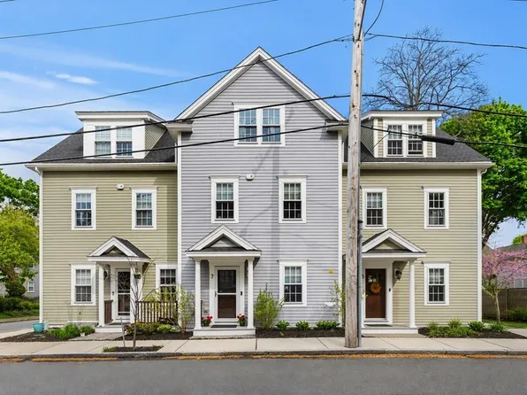 106 Bridge St #7, Salem, MA 01970