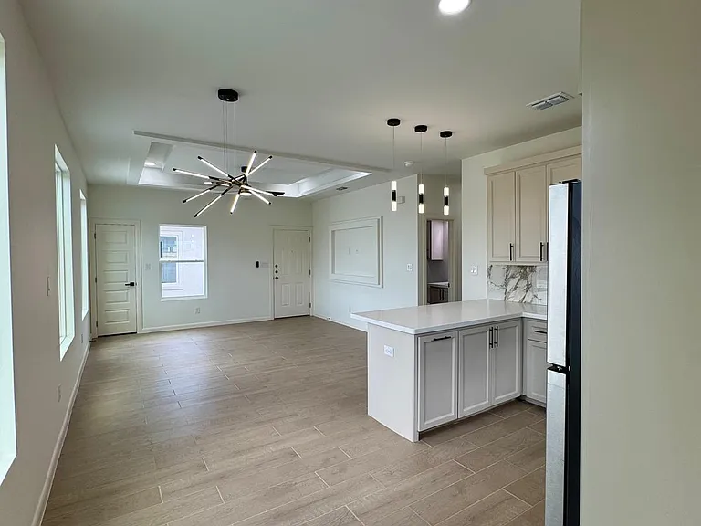 103 Cardinal St #1 — Photo 6