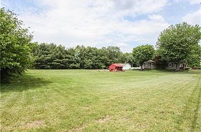 Large yard with over an acre.