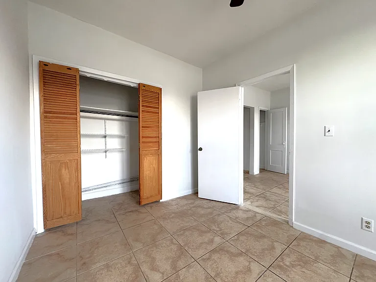 2027 Stillwell Ave #3F — Photo 6