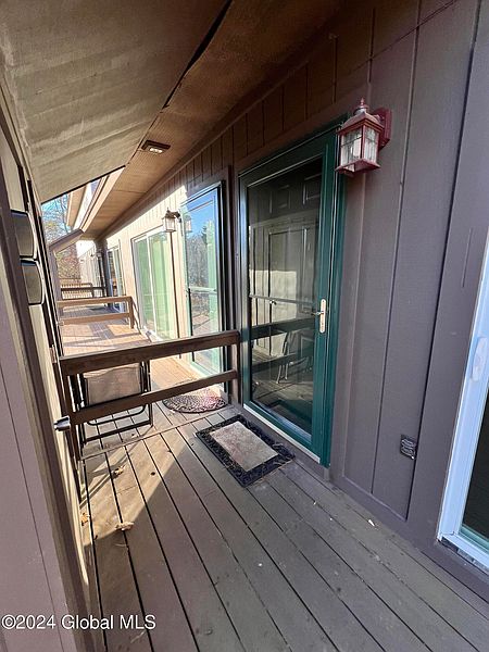 3rd image of 11E Overlook Lane