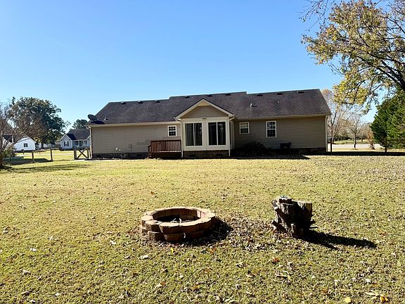 2nd image of 200 Dramtree Dr