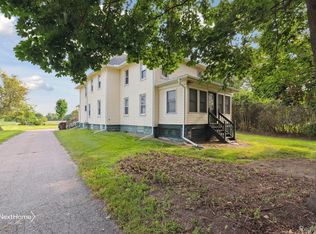 47105 Bemis Rd, Belleville, MI 48111