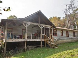 2752 Bear Wallow Hill Rd, Nashville, IN 47448
