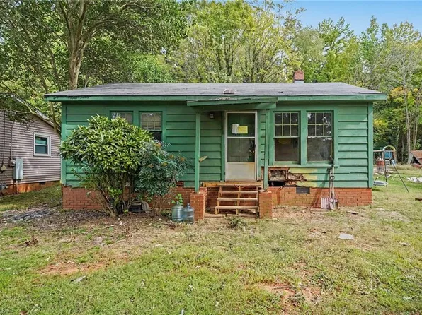 3711 Herbin St, Greensboro, NC 27407