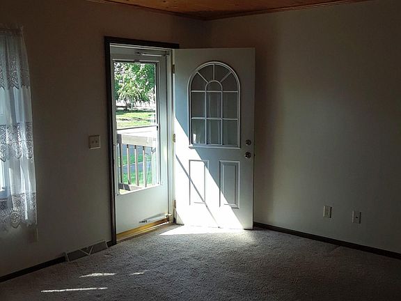 2nd image of 809 Park Ave NW
