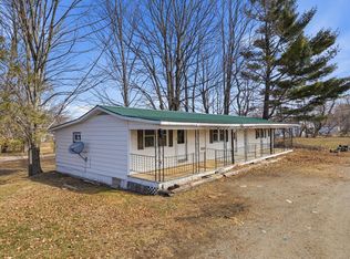 272 Main St, Corinth, ME 04427