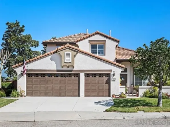 3234 Meadow Grass Ln, Escondido, CA 92027